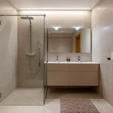 公寓 Arctic Homes - The Royal Palace