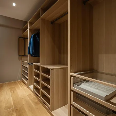 Arctic Homes - The Royal Palace 特罗姆瑟