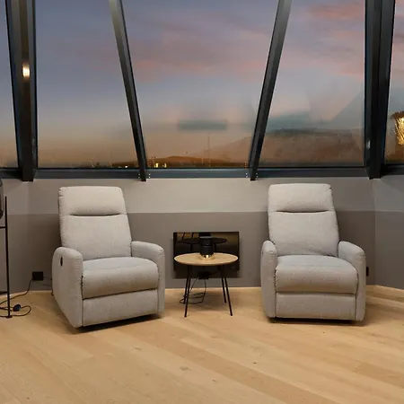 Arctic Homes - The Royal Palace Apartment