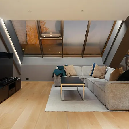 Arctic Homes - The Royal Palace Apartamento *